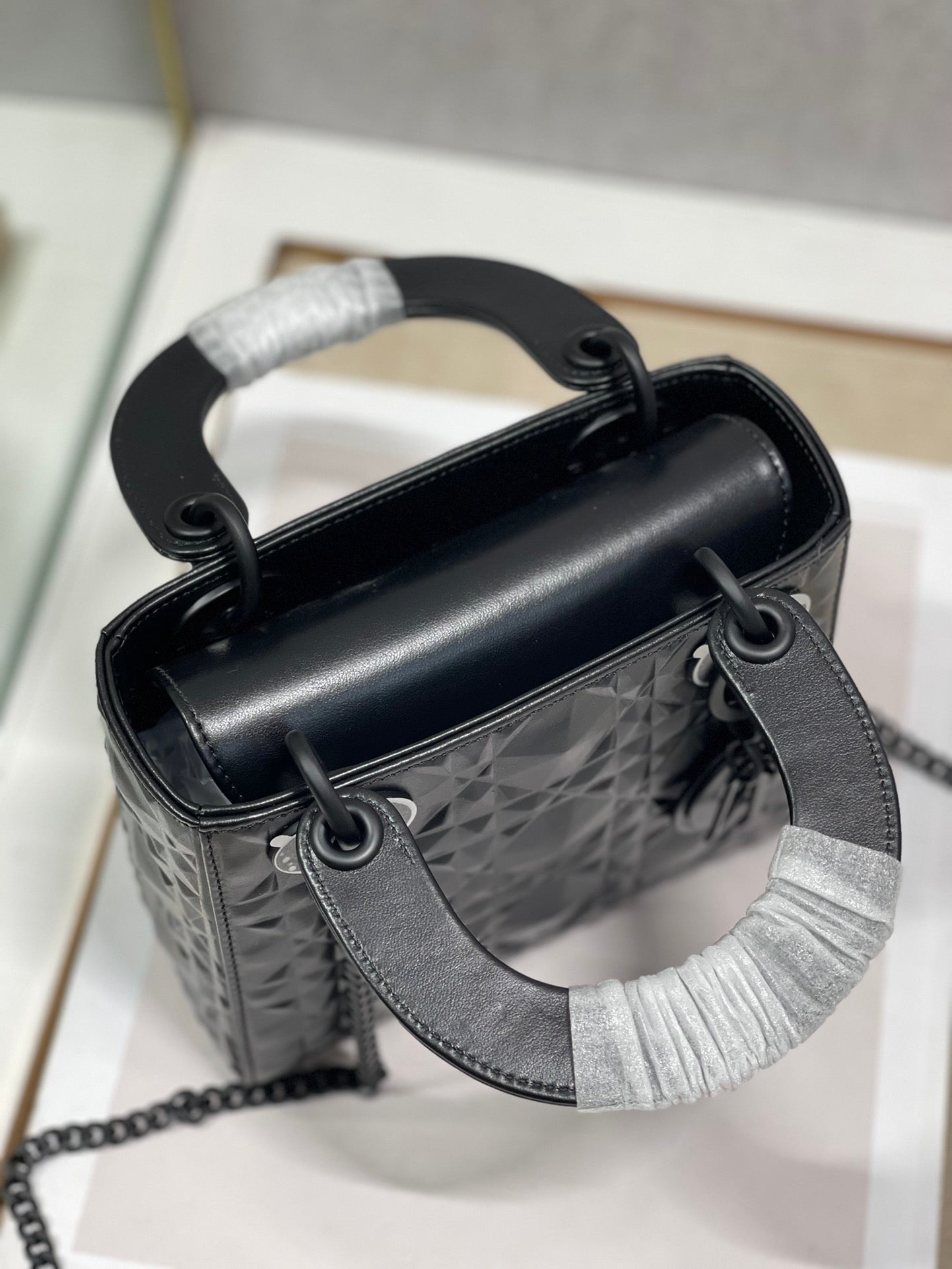 Christian Dior Lady Dior Bag Black Metal Hardware 17cm Black
