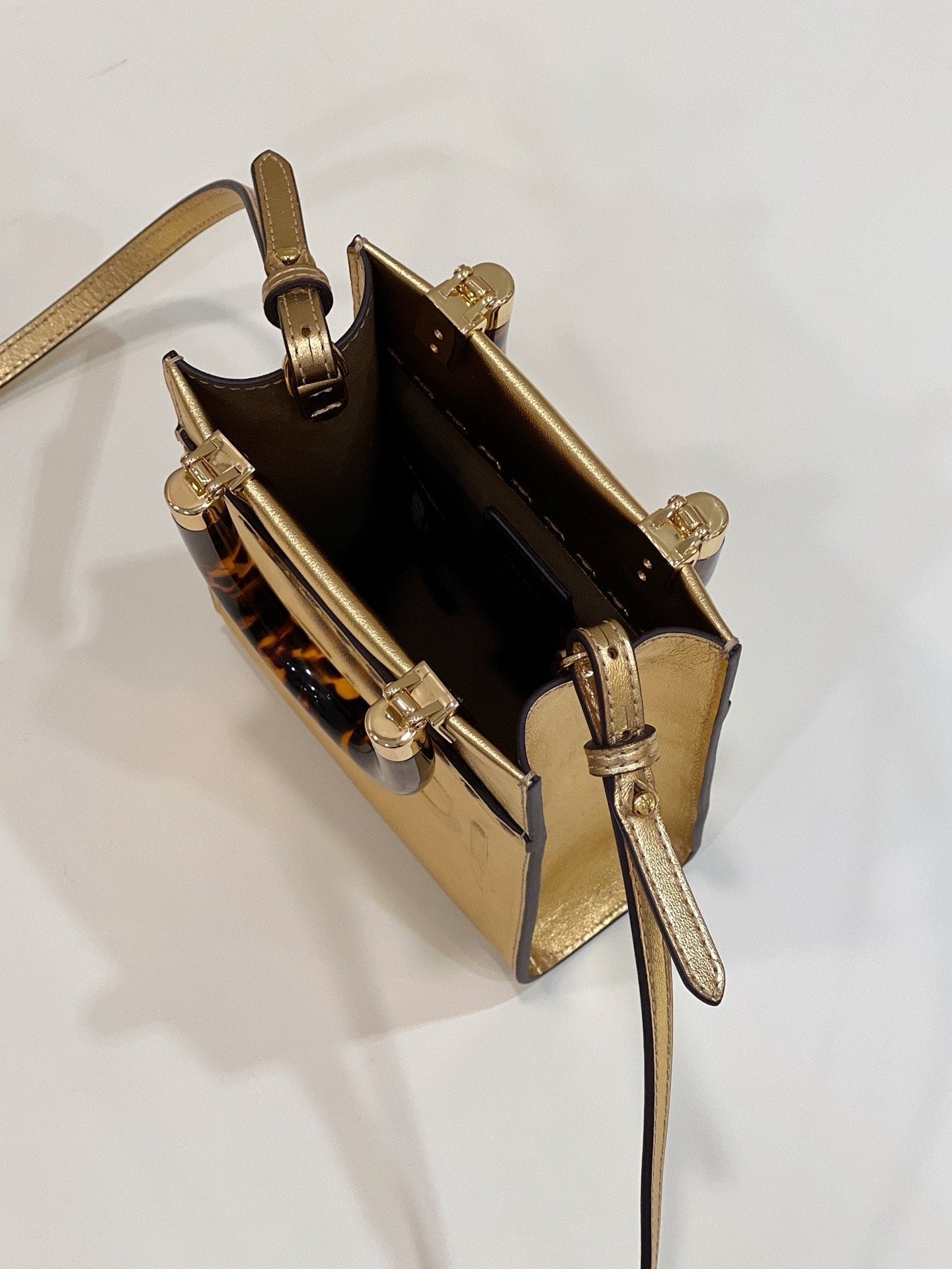 Fendi Mini Sunshine Shopper 18cm Gold