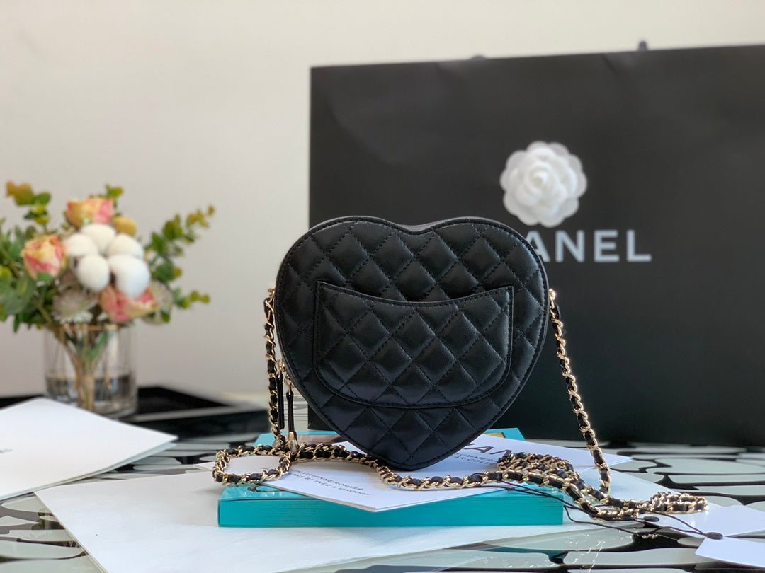 Chanel Mini Heartbag AS3191 16.5cm Black