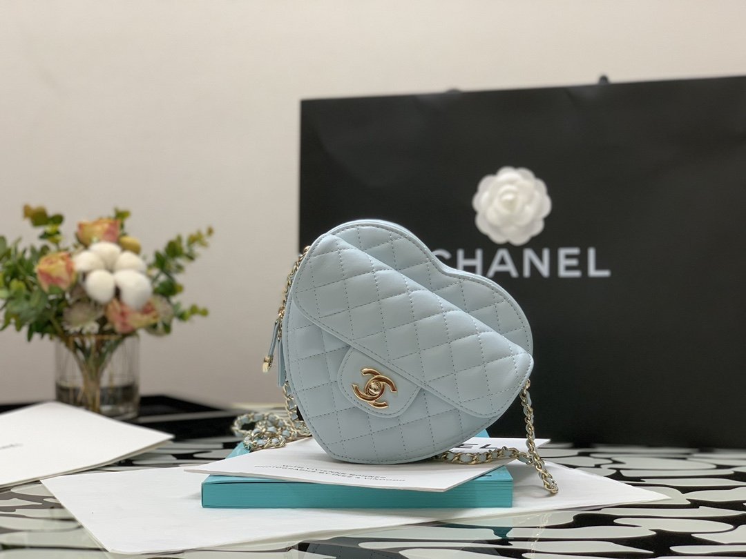 Chanel Mini Heartbag AS3191 16.5cm