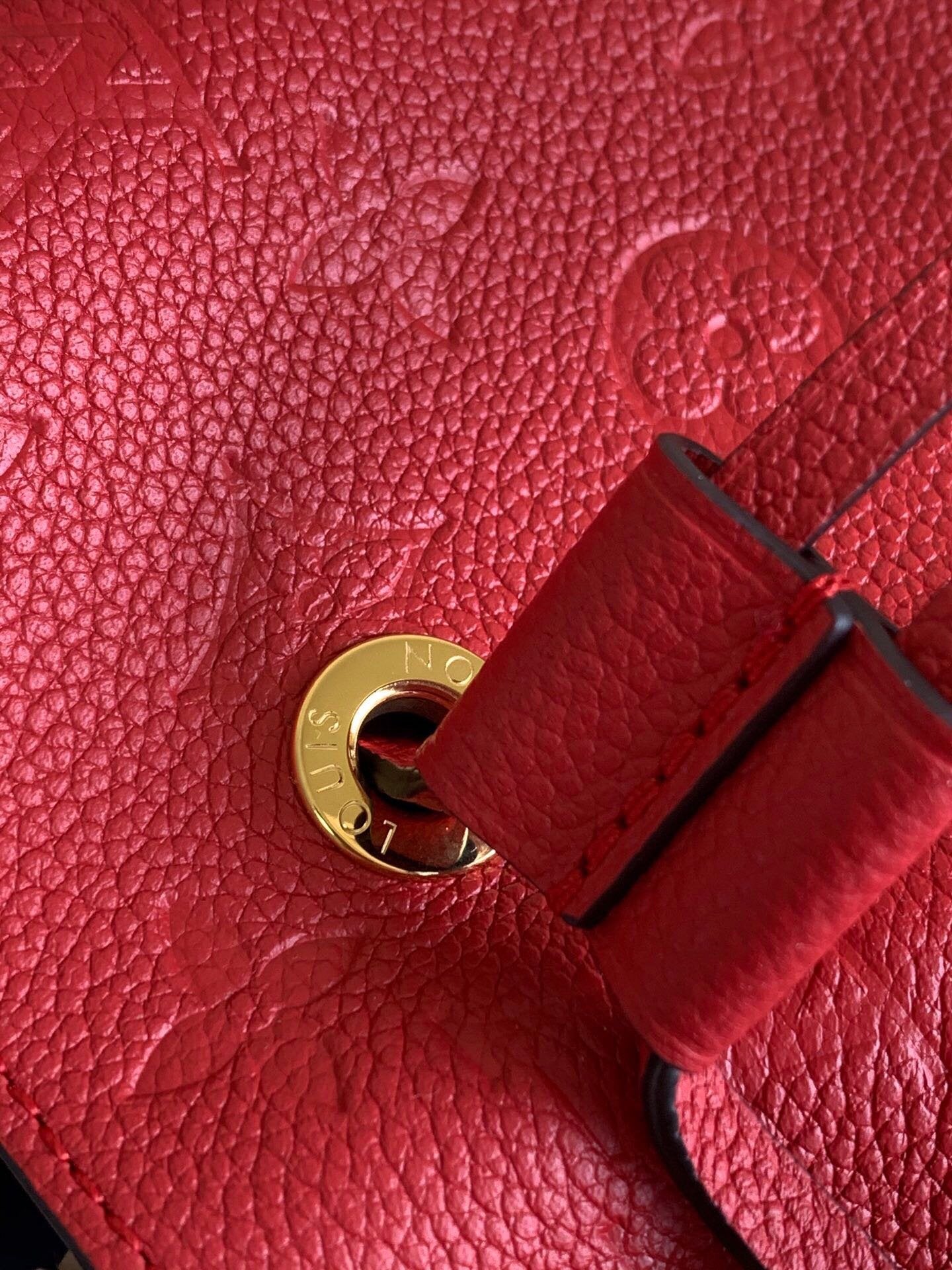 Louis Vuitton Crossbody Bags 26cm Red