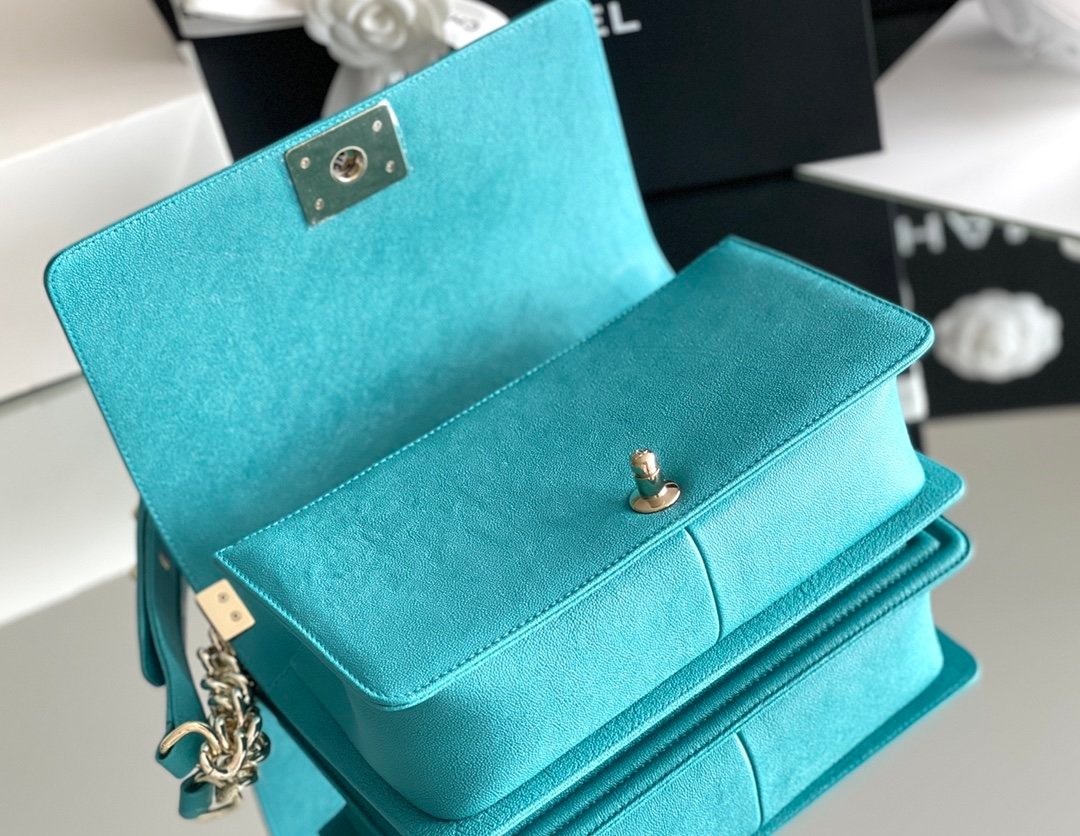Chanel Medium Classic Flapbag 25cm Blue