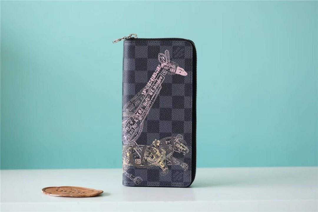 Louis Vuitton Zippy Vertical Wallet 20cm