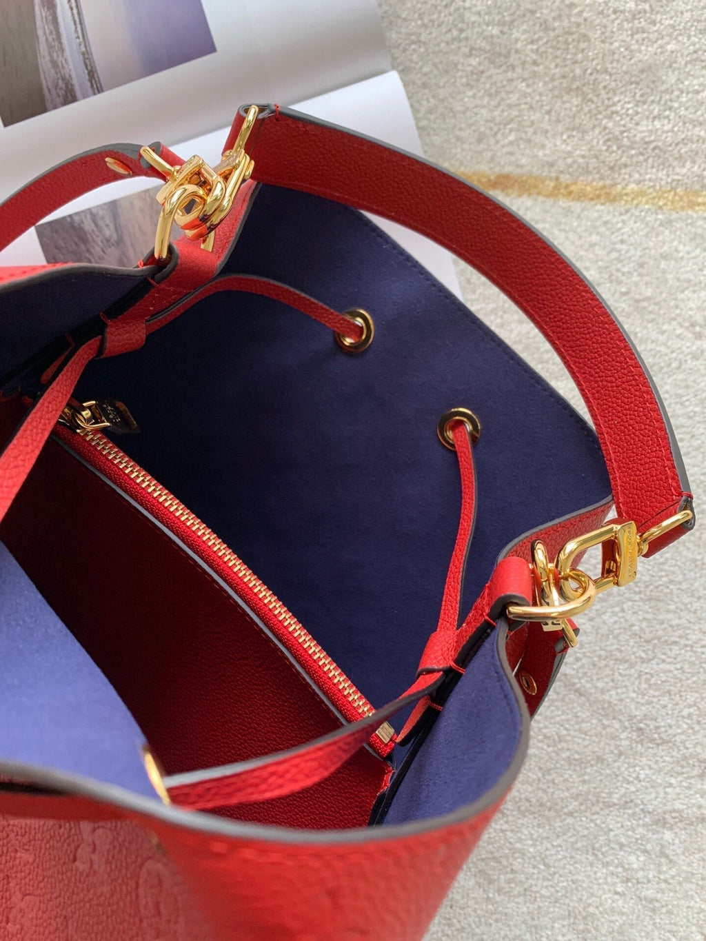 Louis Vuitton Crossbody Bags 26cm Red