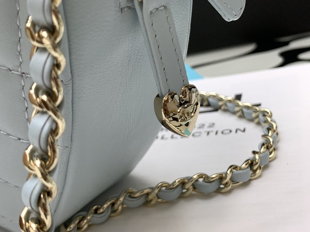 Chanel Mini Heartbag AS3191 16.5cm