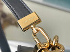 Louis Vuitton Twist MM 23cm Black