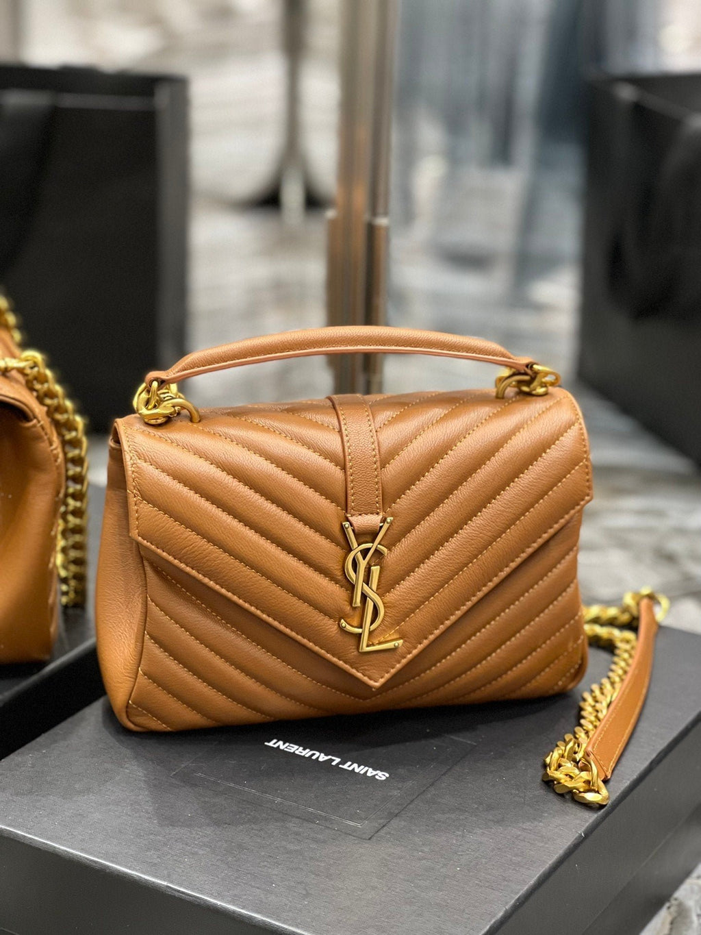 Saint Laurent College Medium Chain Bag With Gold Hardware 24cm