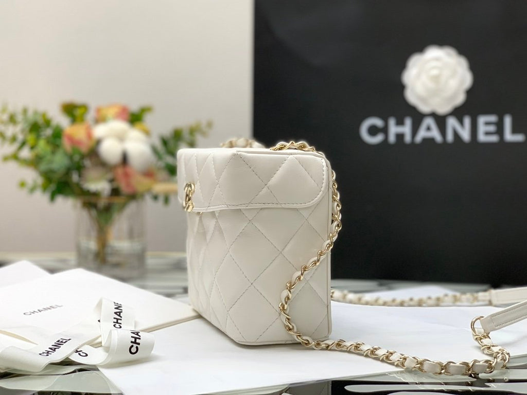CO-CO Chanel Small Box Bag 15cm