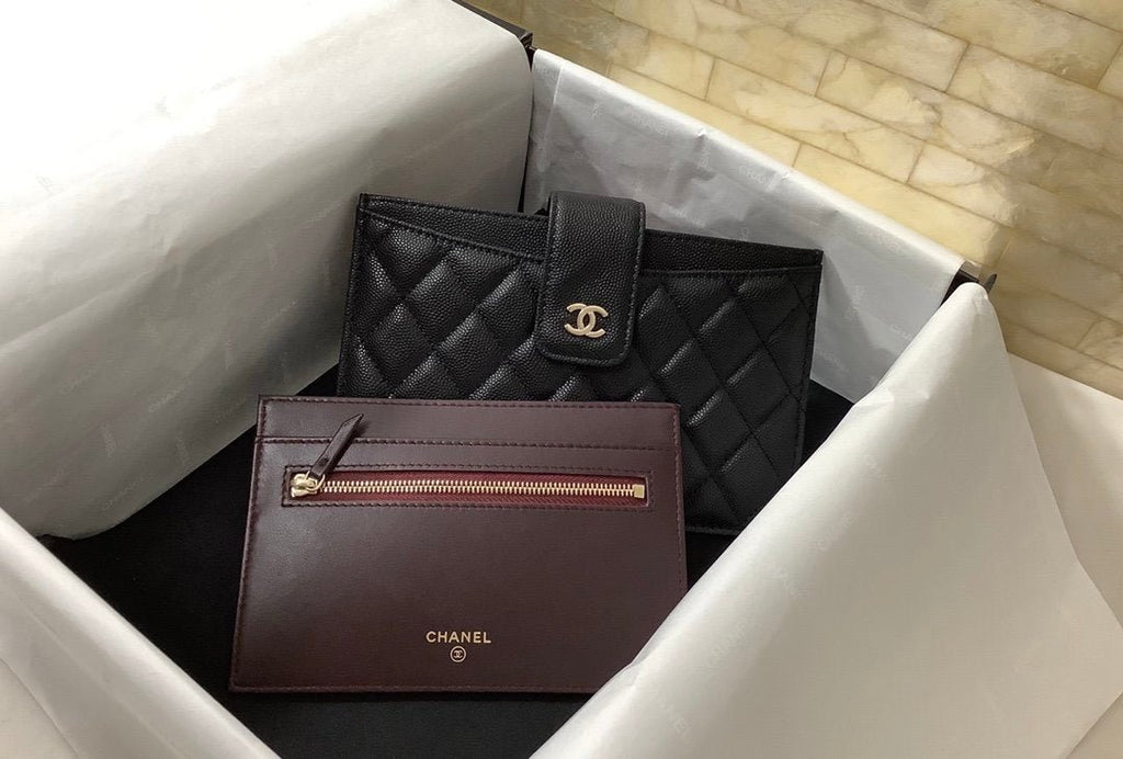 CO-CO Chanel Clutch With Gold Hardware 19cm