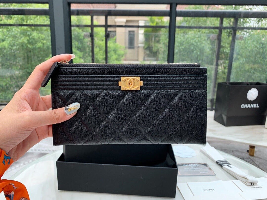 CO-CO Chanel Zipped Wallet 20cm