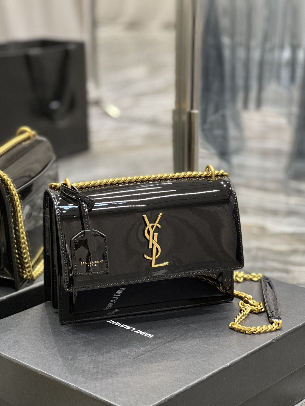 Saint Laurent Sunset Medium Chain Bag 22cm