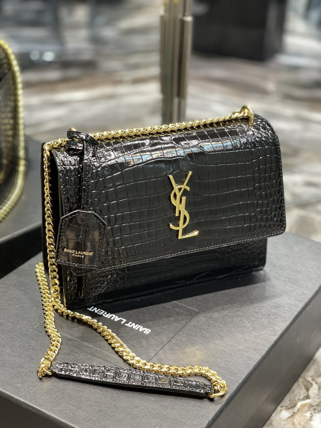 Saint Laurent Sunset Medium Chain Bag 22cm