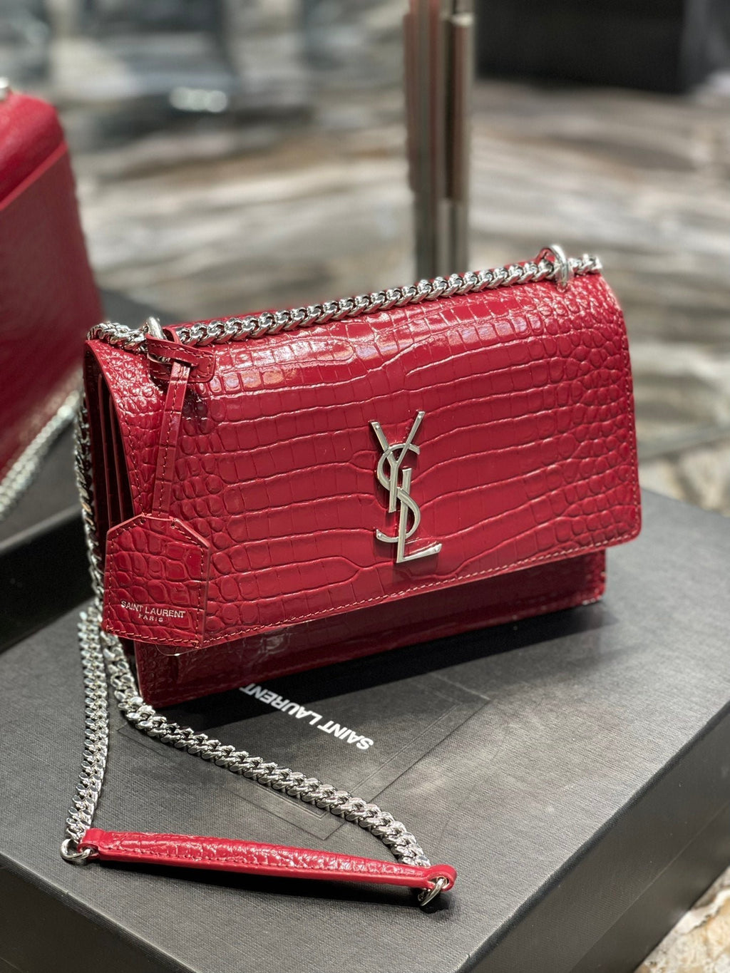 Saint Laurent Sunset Medium Chain Bag 22cm