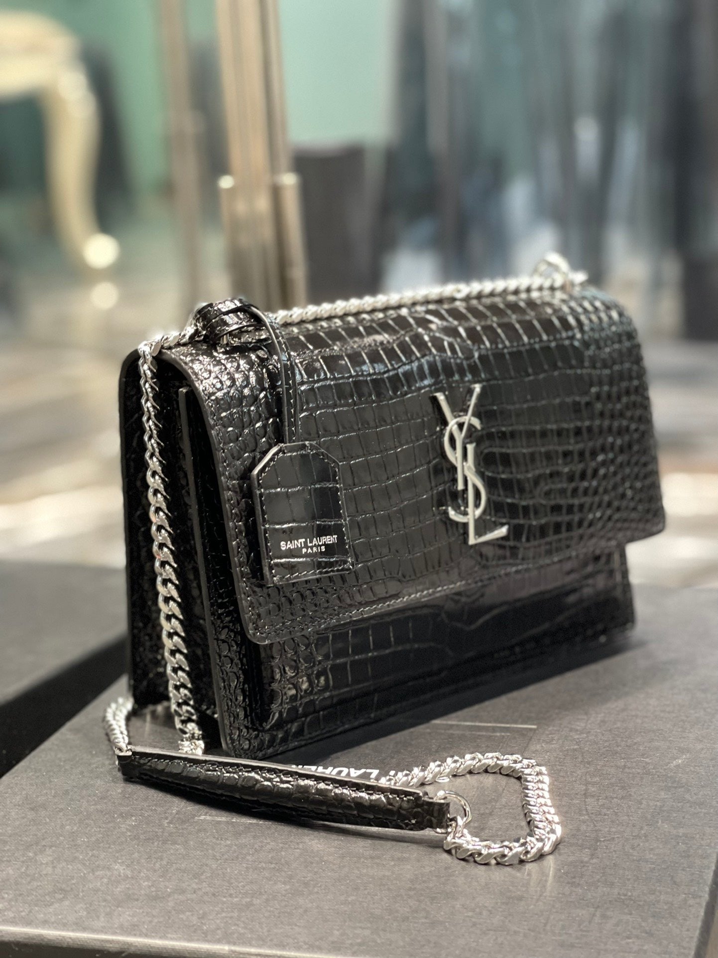 Saint Laurent Sunset Medium Chain Bag 22cm