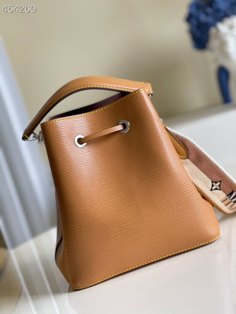 Louis Vuitton NeoNoe BB Bucket Bag 20cm Epi Canvas Leather Spring/Summer Collection M53610 Gold Honey