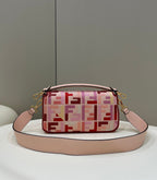Fendi Baguette Midi 27cm Pink