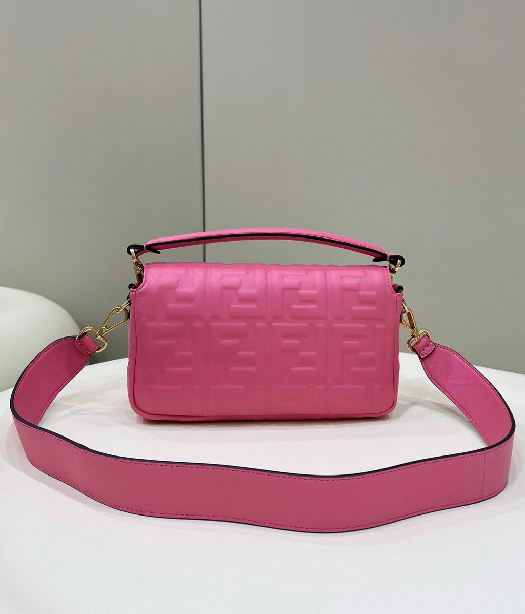 Fendi Baguette Midi 27cm Pink