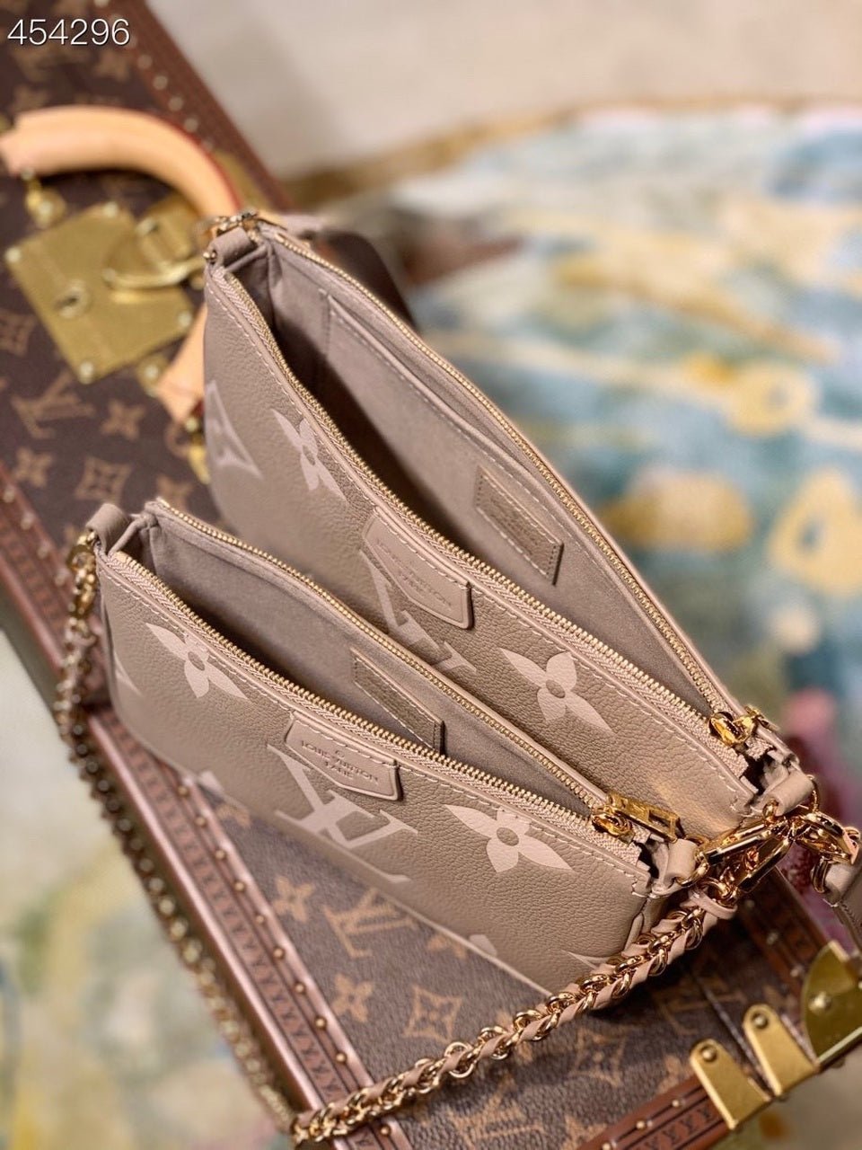 Louis Vuitton Multi Pochette Accessoires Bag 24cm Bi-Color Monogram Empreinte Spring/Summer Collection M45777 Galet