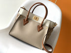 Louis Vuitton M57728 On My Side PM 30cm