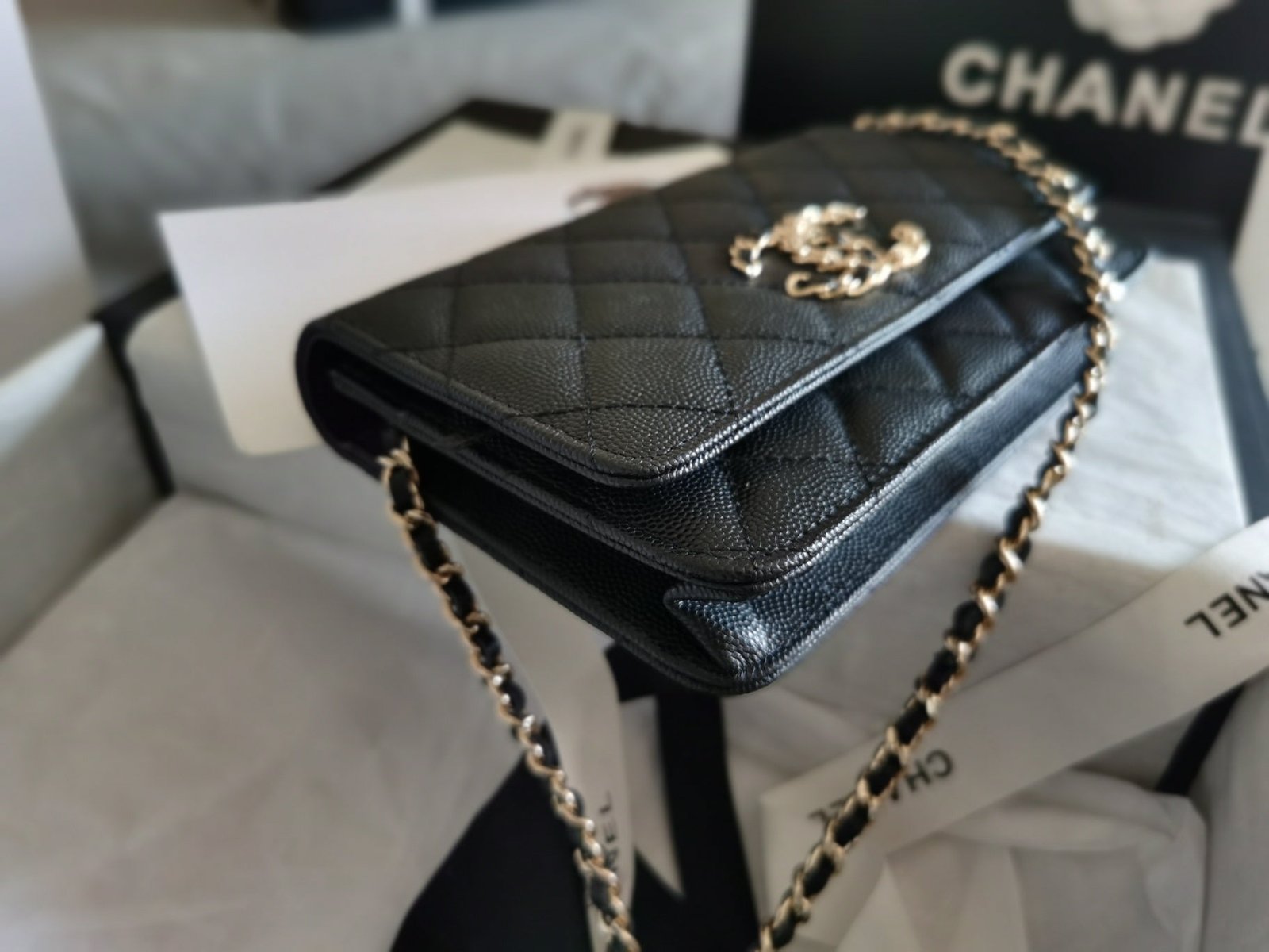 Chanel Mini Flapbag 19cm Black