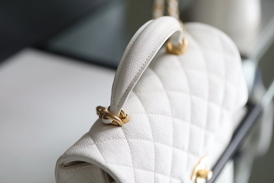 Chanel Flapbag With Top Handle 20cm White