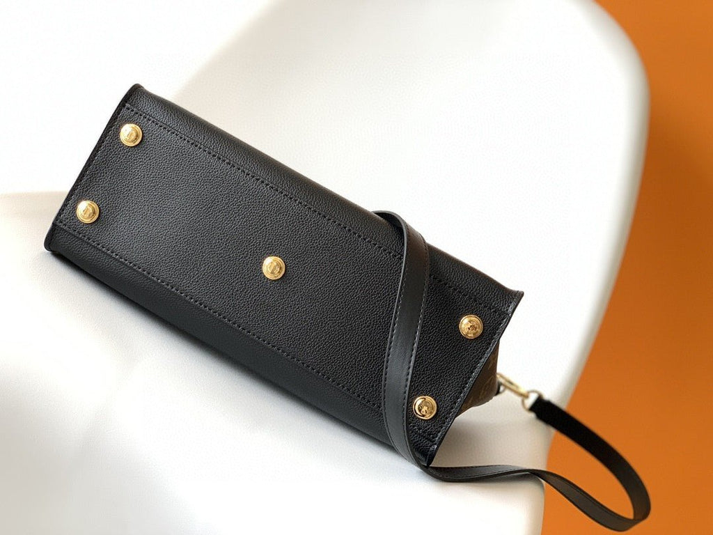 Louis Vuitton M57728 On My Side PM 30cm Black