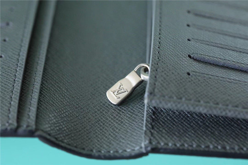 Louis Vuitton Brazza Wallet 19cm