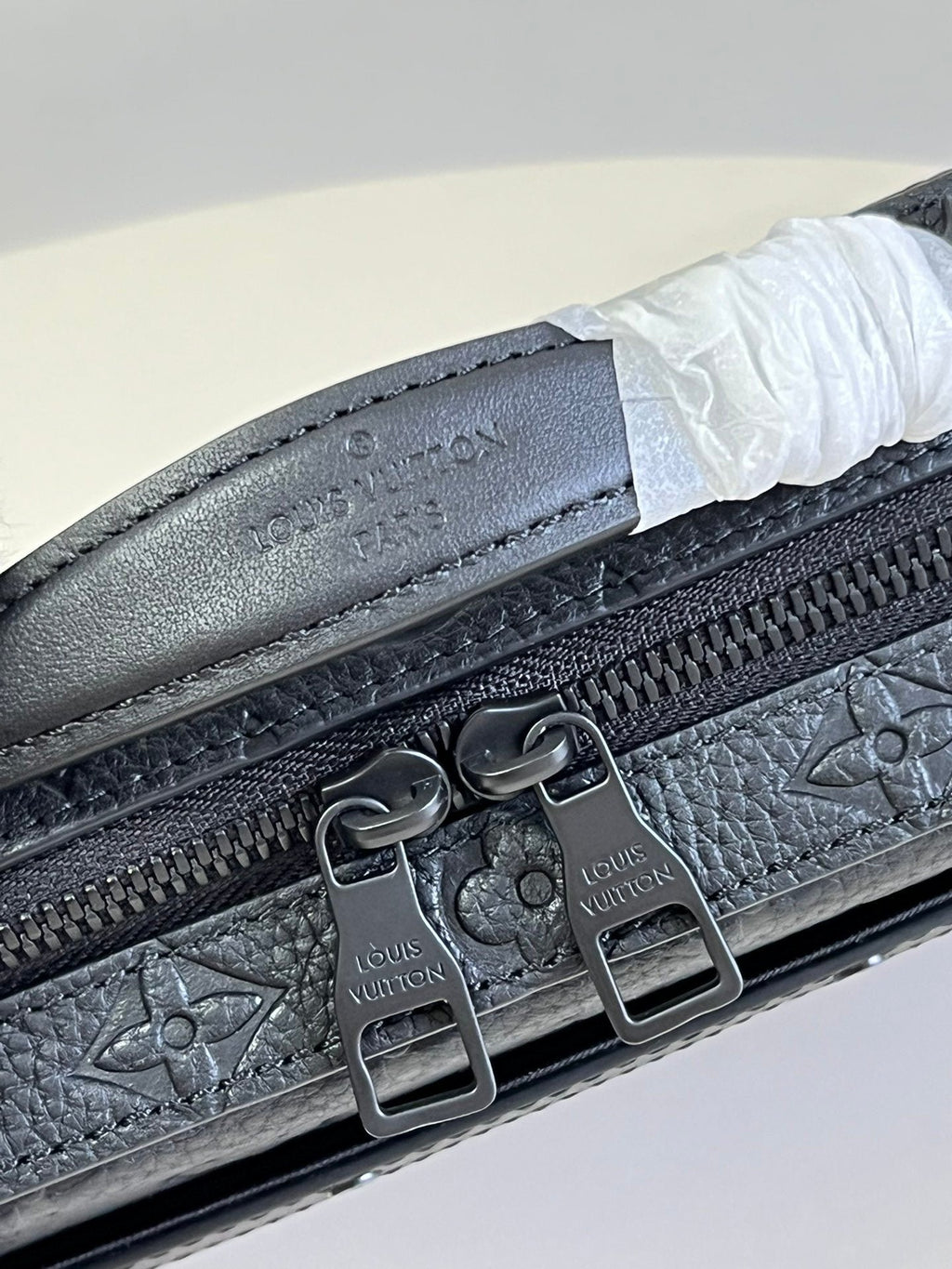 Louis Vuitton Handle Soft Trunk 22cm Black