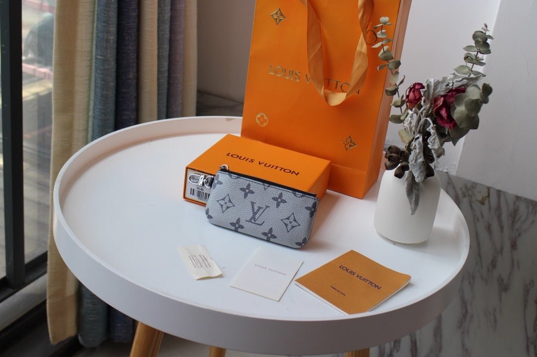 Louis Vuitton Monogram Clutch Bag 12cm Grey