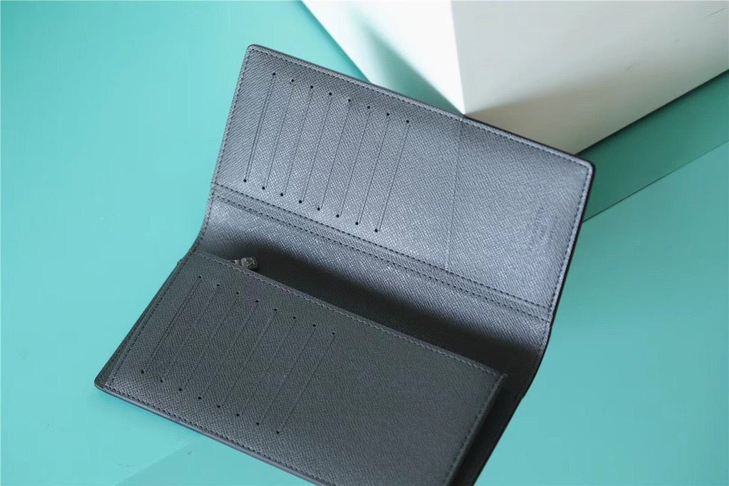 Louis Vuitton Brazza Wallet 19cm