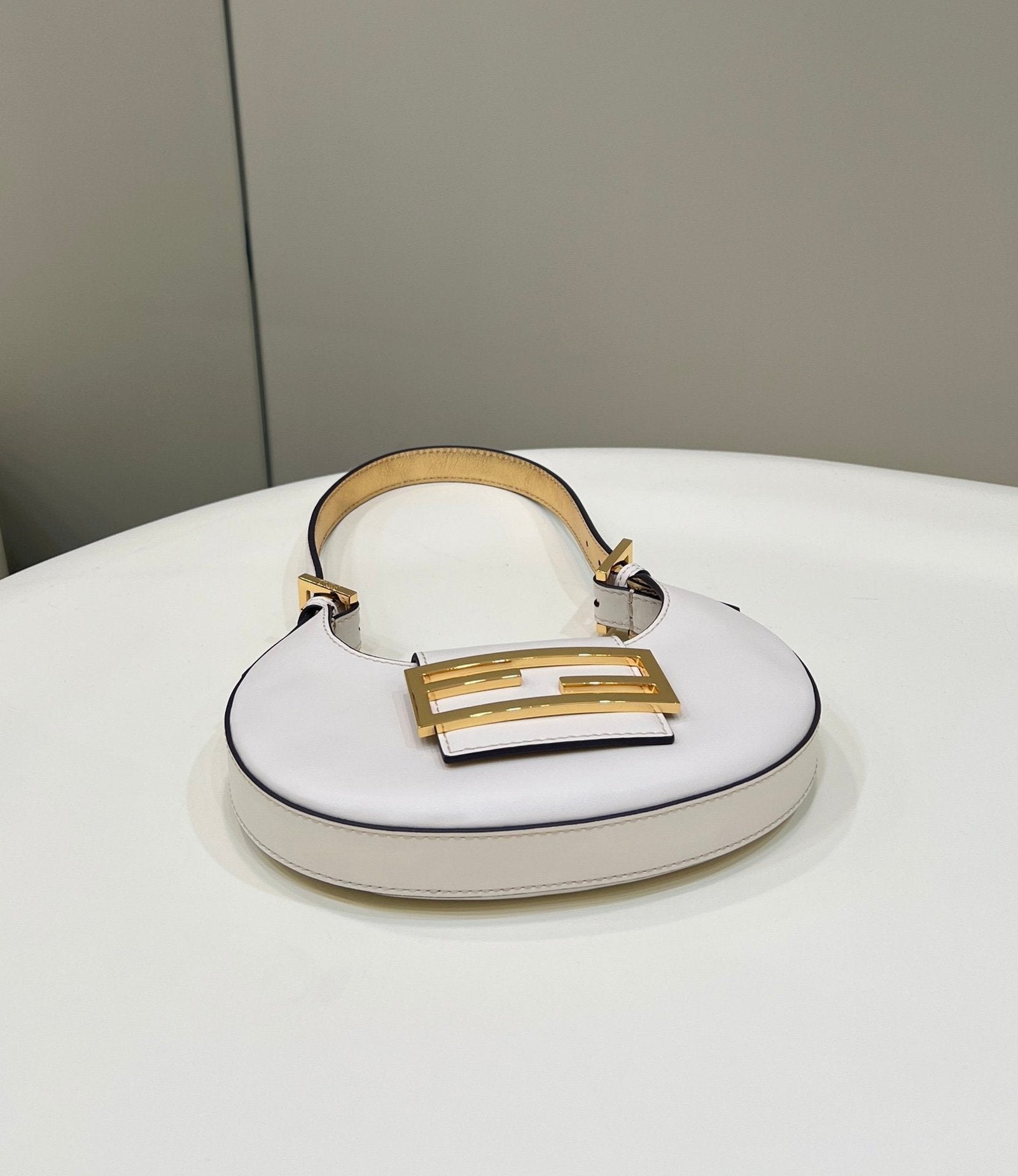 Fendi Cookie 19cm White