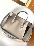 Louis Vuitton M57728 On My Side PM 30cm Greige