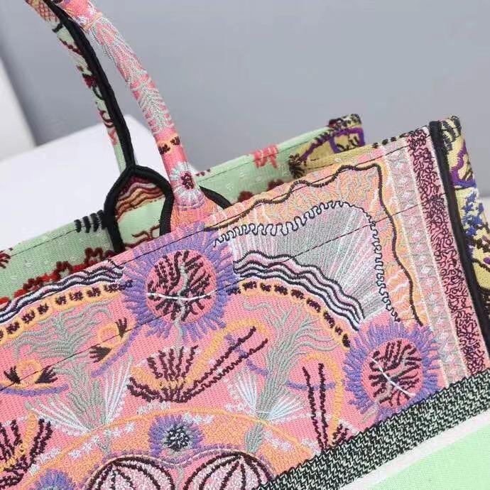 Dior book tote with dioramour graffitiLatte Multicolor Dioramour Graffiti Embroidery Pink