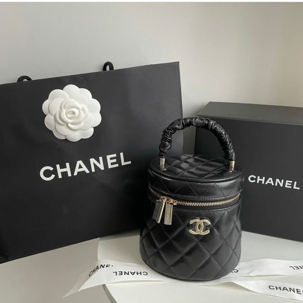 Chanel Small Vanity Case 13cm Black