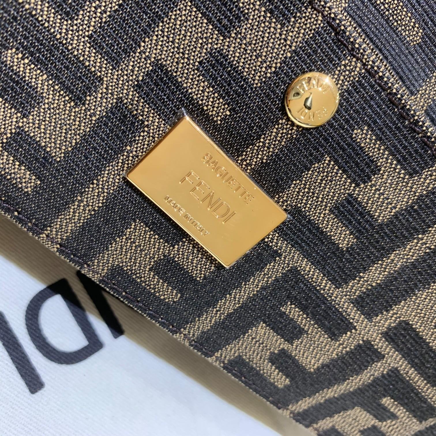 Fendi Baguette 26cm