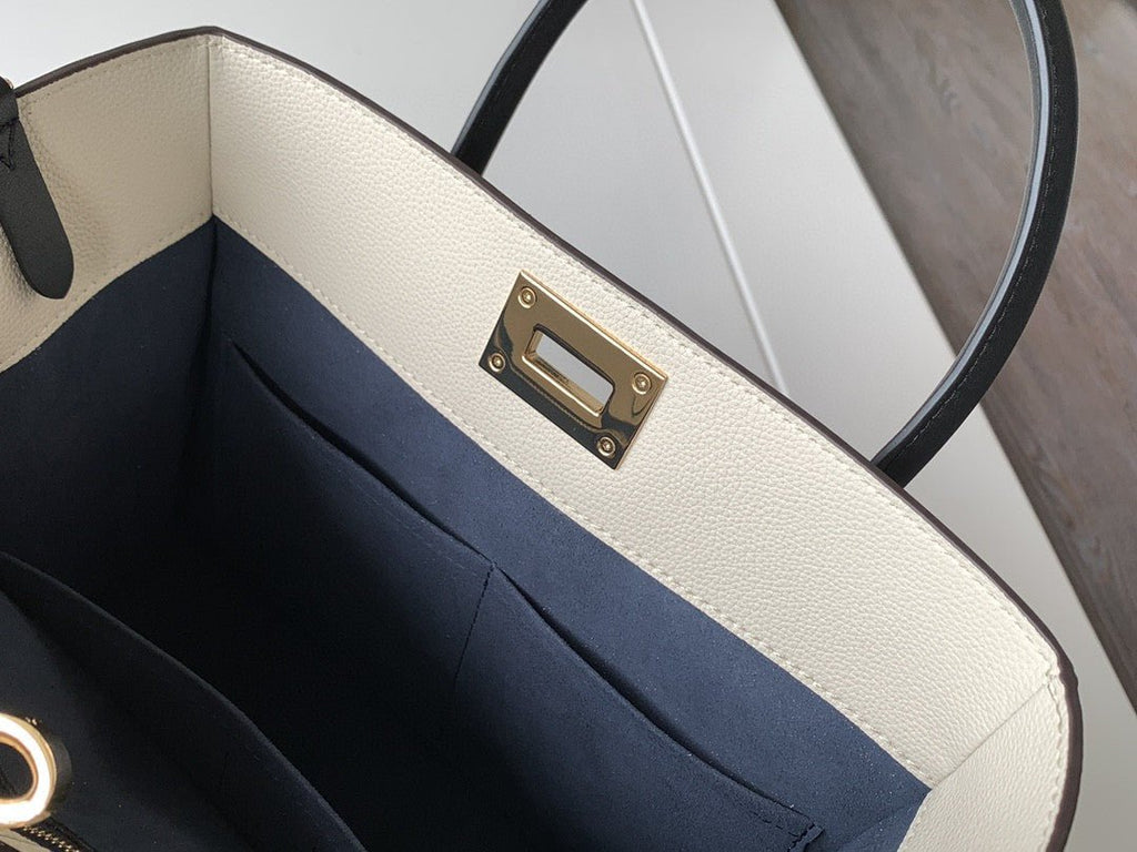 Louis Vuitton M57728 On My Side PM 30cm Blue