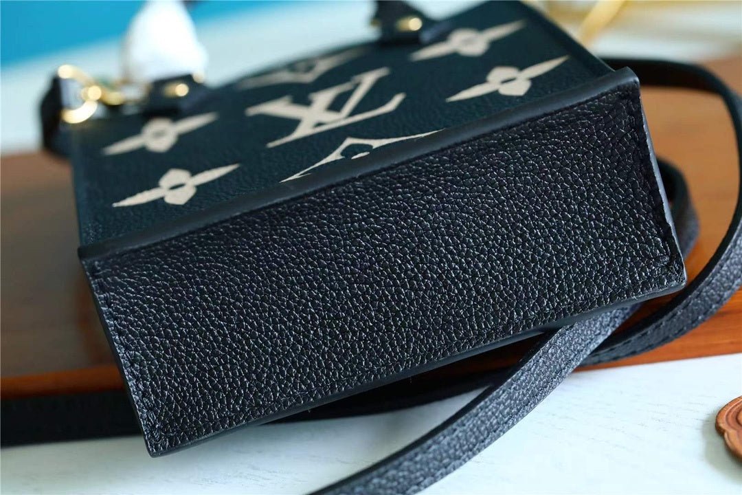 Louis Vuitton Petit Sac Plat By The Pool 17cm Black