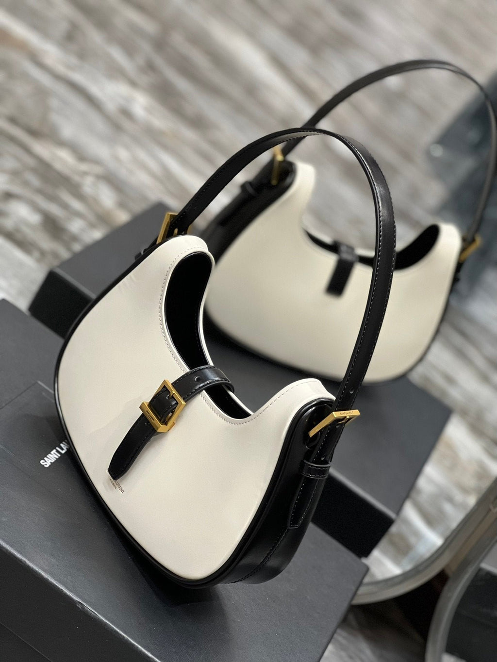 Saint Laurent Le Fermoir Hobo Bag With Gold Hardware 24cm