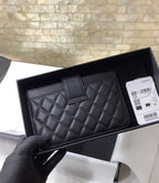 CO-CO Chanel Clutch With Gold Hardware 19cm
