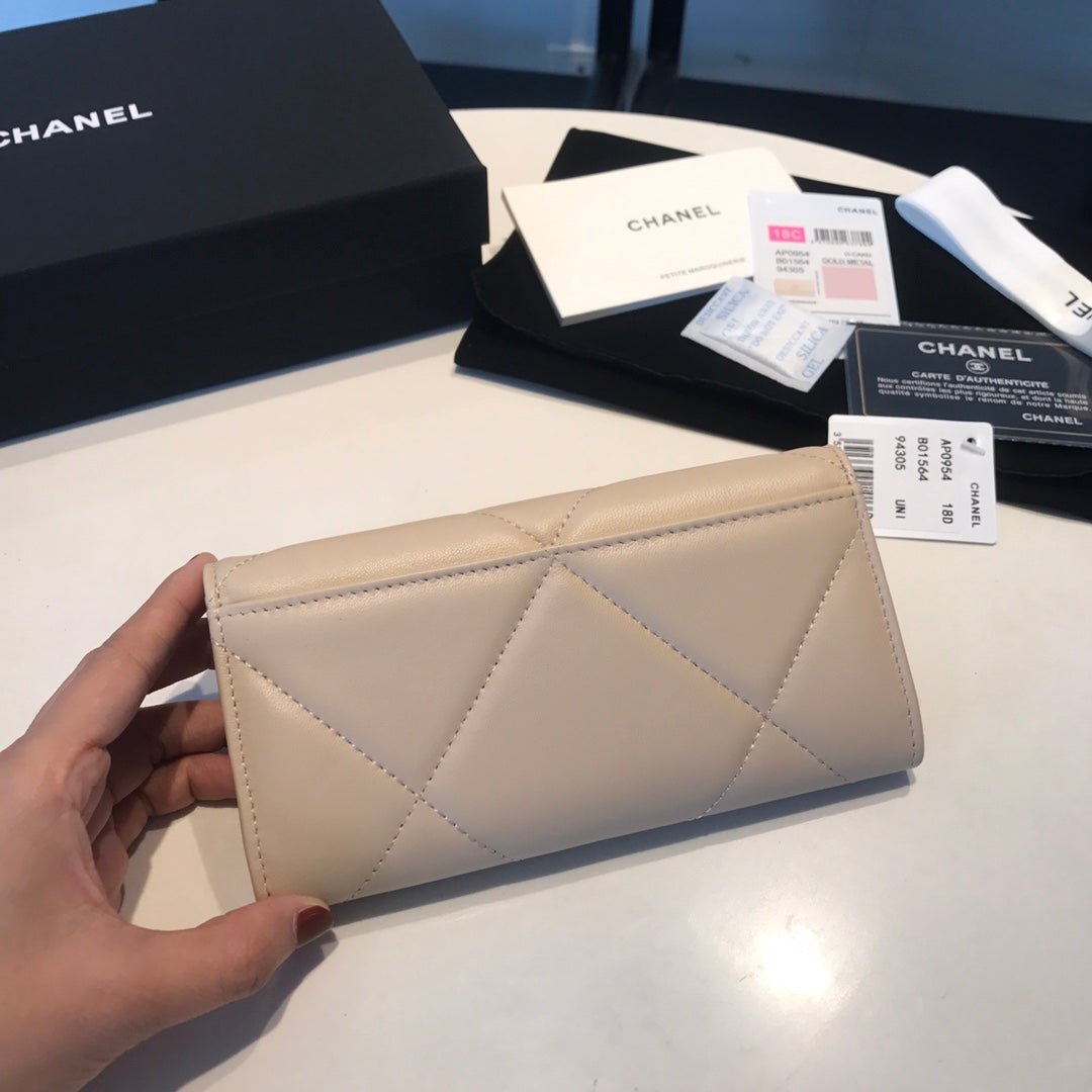 CO-CO Chanel Long Wallet 17cm