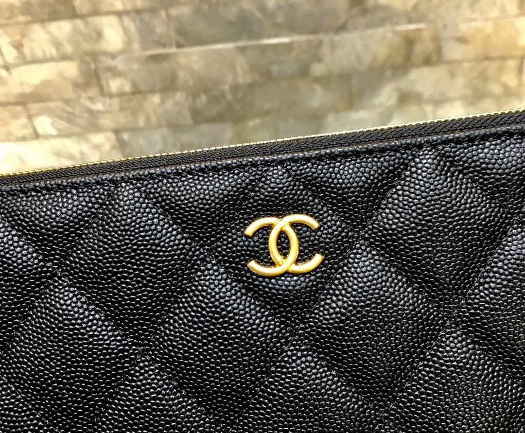 CO-CO Chanel Clutch 27cm