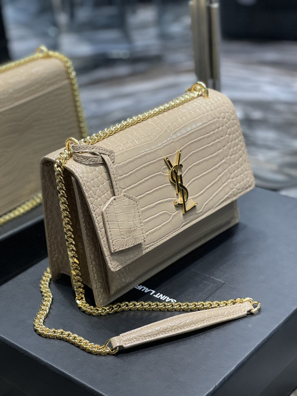 Saint Laurent Sunset Medium Chain Bag 22cm