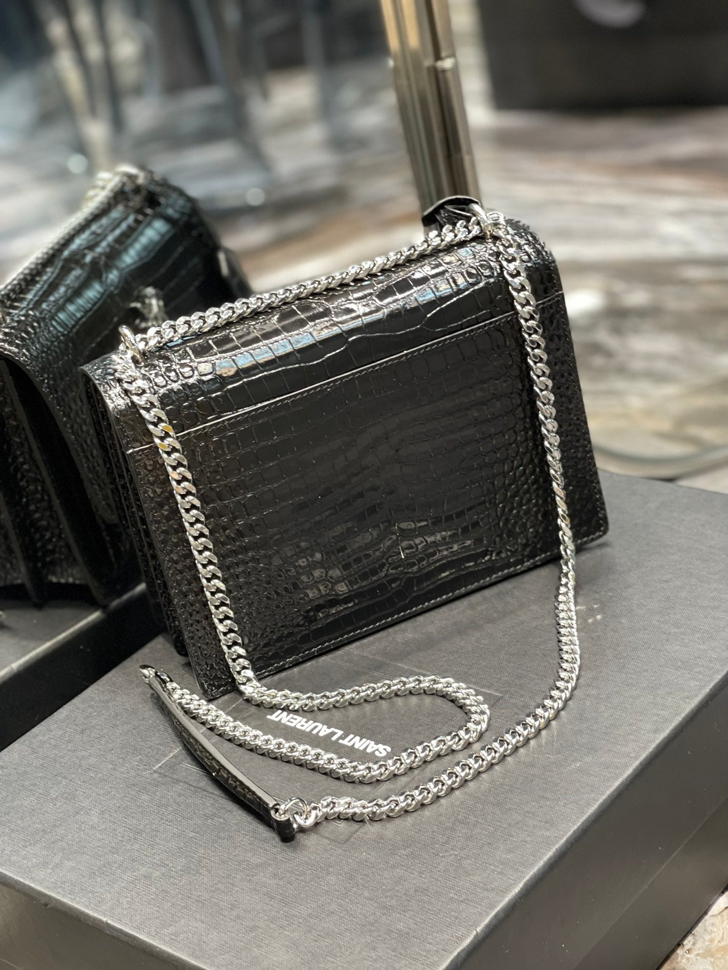 Saint Laurent Sunset Medium Chain Bag 22cm