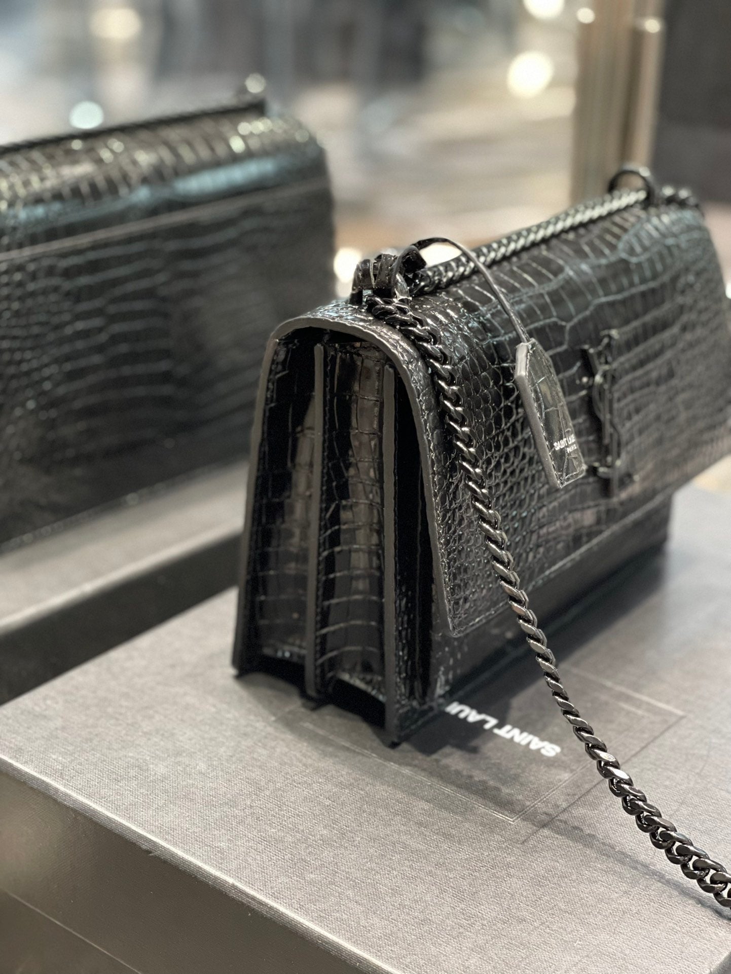Saint Laurent Sunset Medium Chain Bag 22cm
