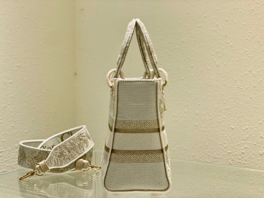Christian Dior Medium Lady D-Lite Bag 24cm