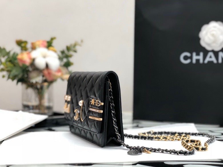 Chanel Flap Bag 19cm Black