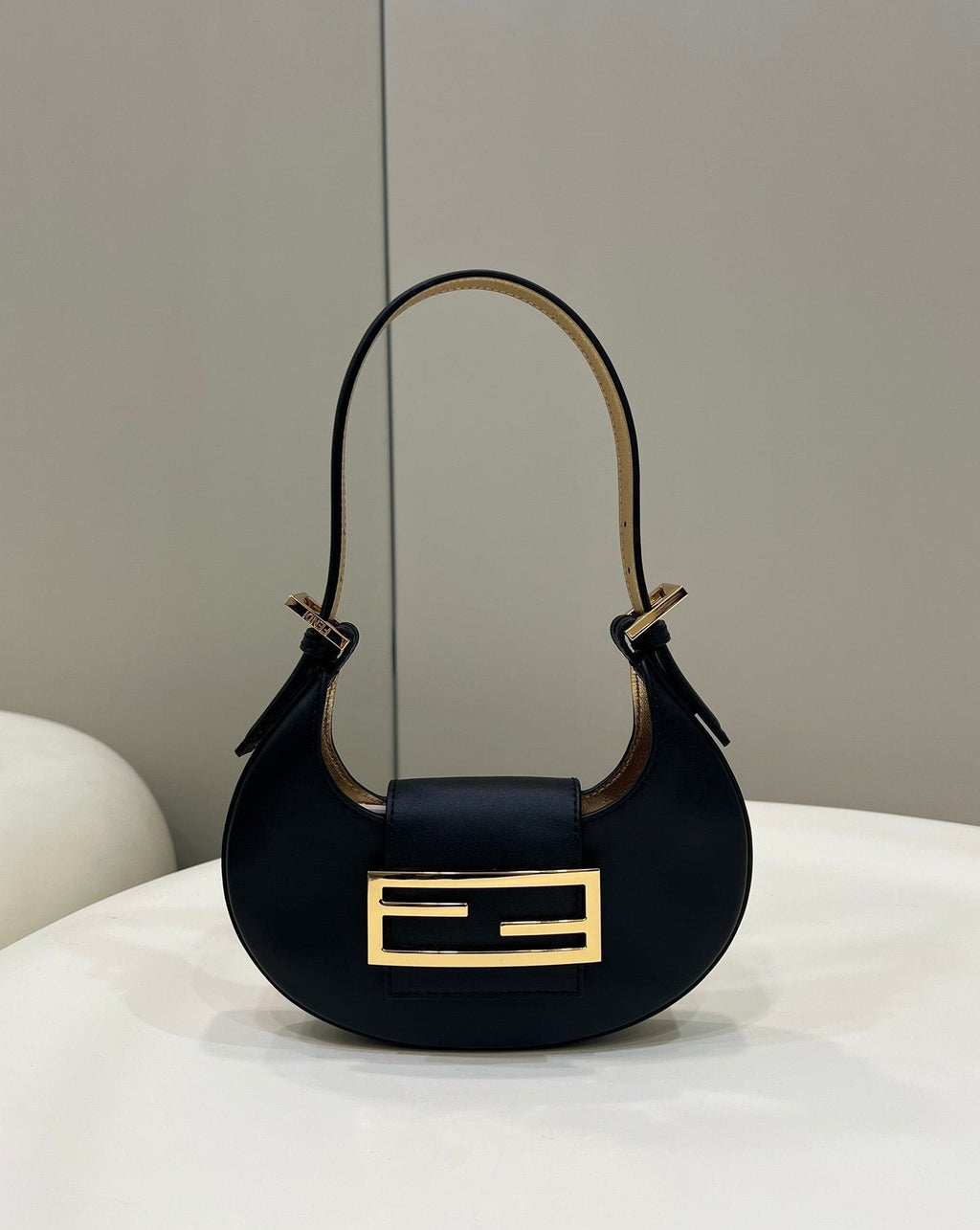 Fendi Cookie 19cm Black