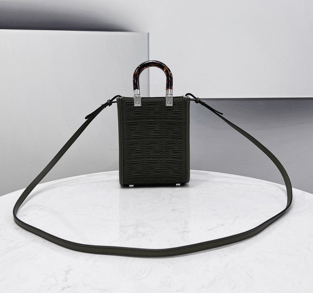 Fendi Mini Sunshine Shopper 18cm