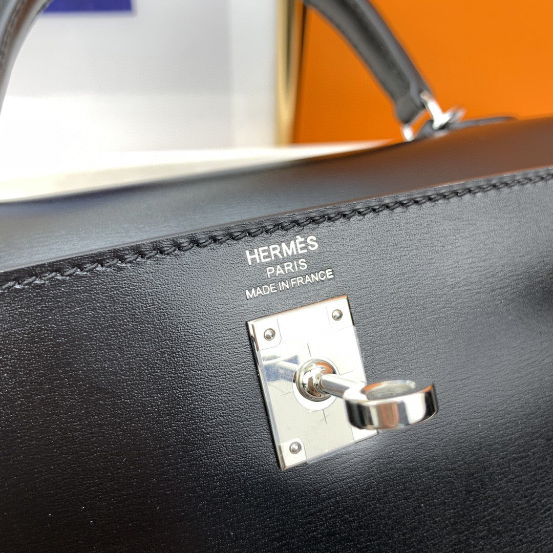 Hermes Kelly 25 Black Bag For Women, Women’s Handbags, Shoulder Bags 10in/25cm