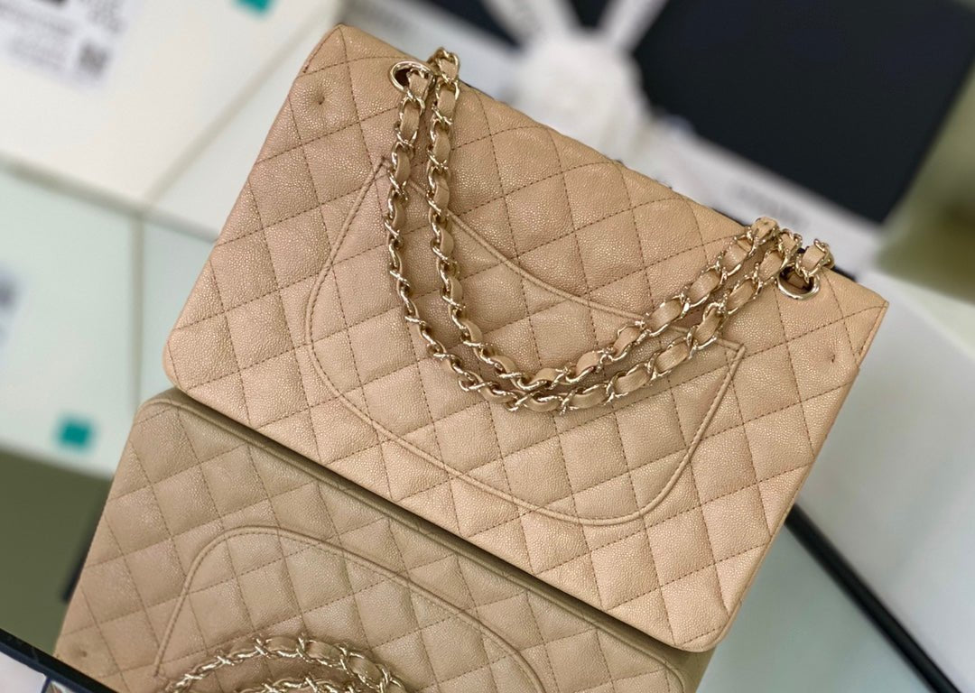 Chanel Classic Flapbag Gold Hardware 26cm